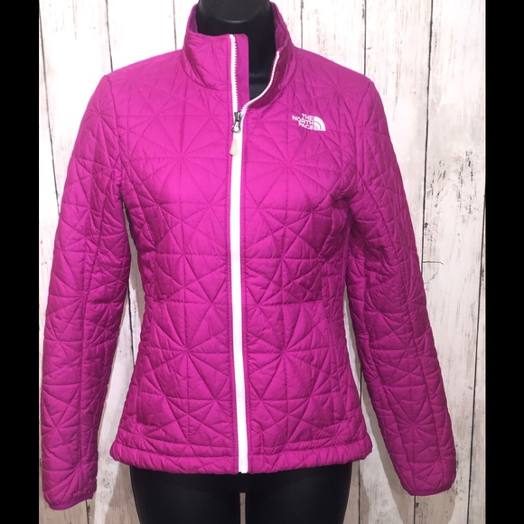 The North Face Jackets & Blazers - The North Face Fuschia Puffer Jacket XS